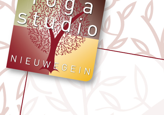 Huisstijl voor Yoga Studio Nieuwegein, logo, envelop, briefpapier, visitekaartje.